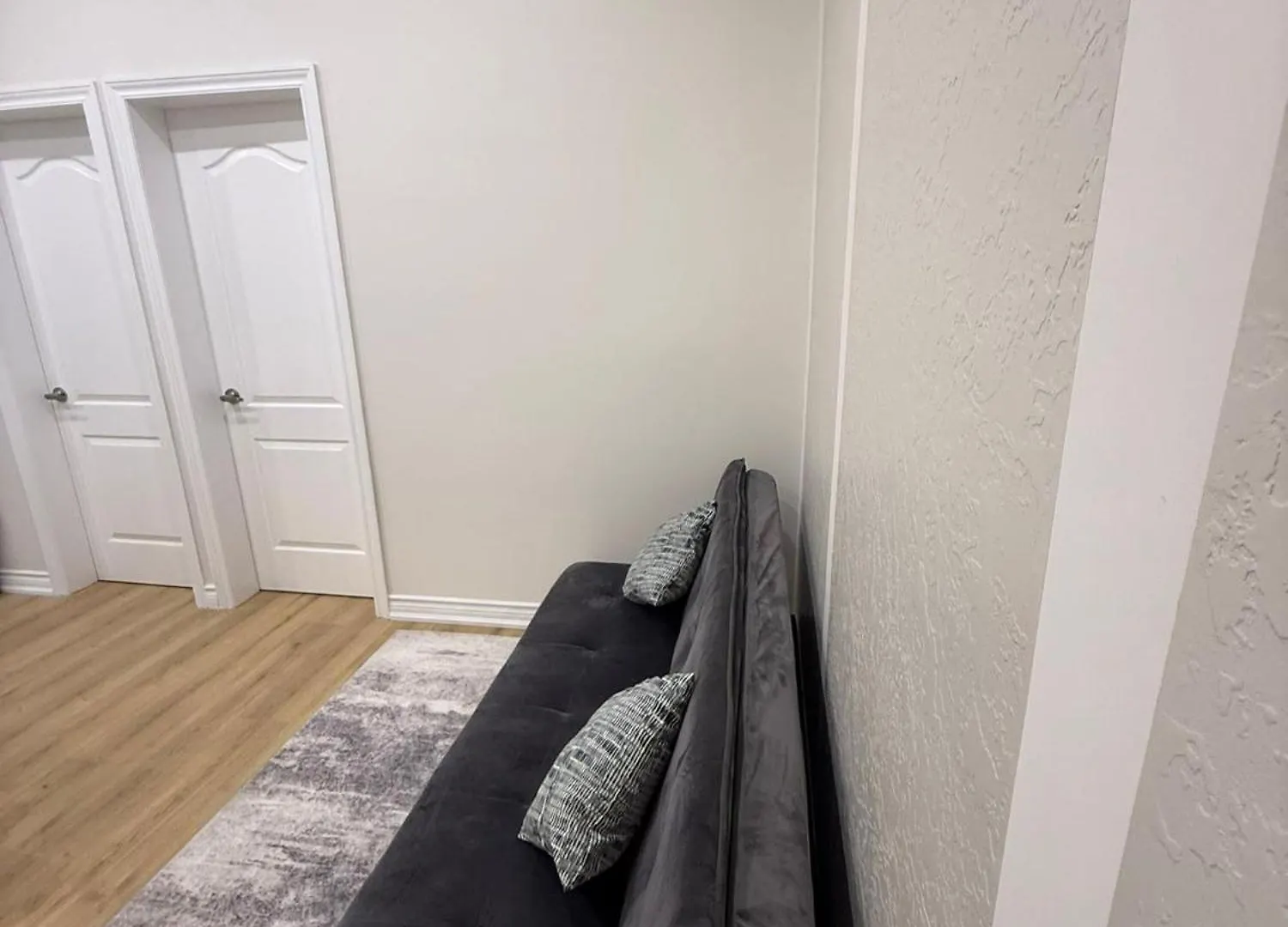 Full Apartment For 8 People- Entertainment District Toronto