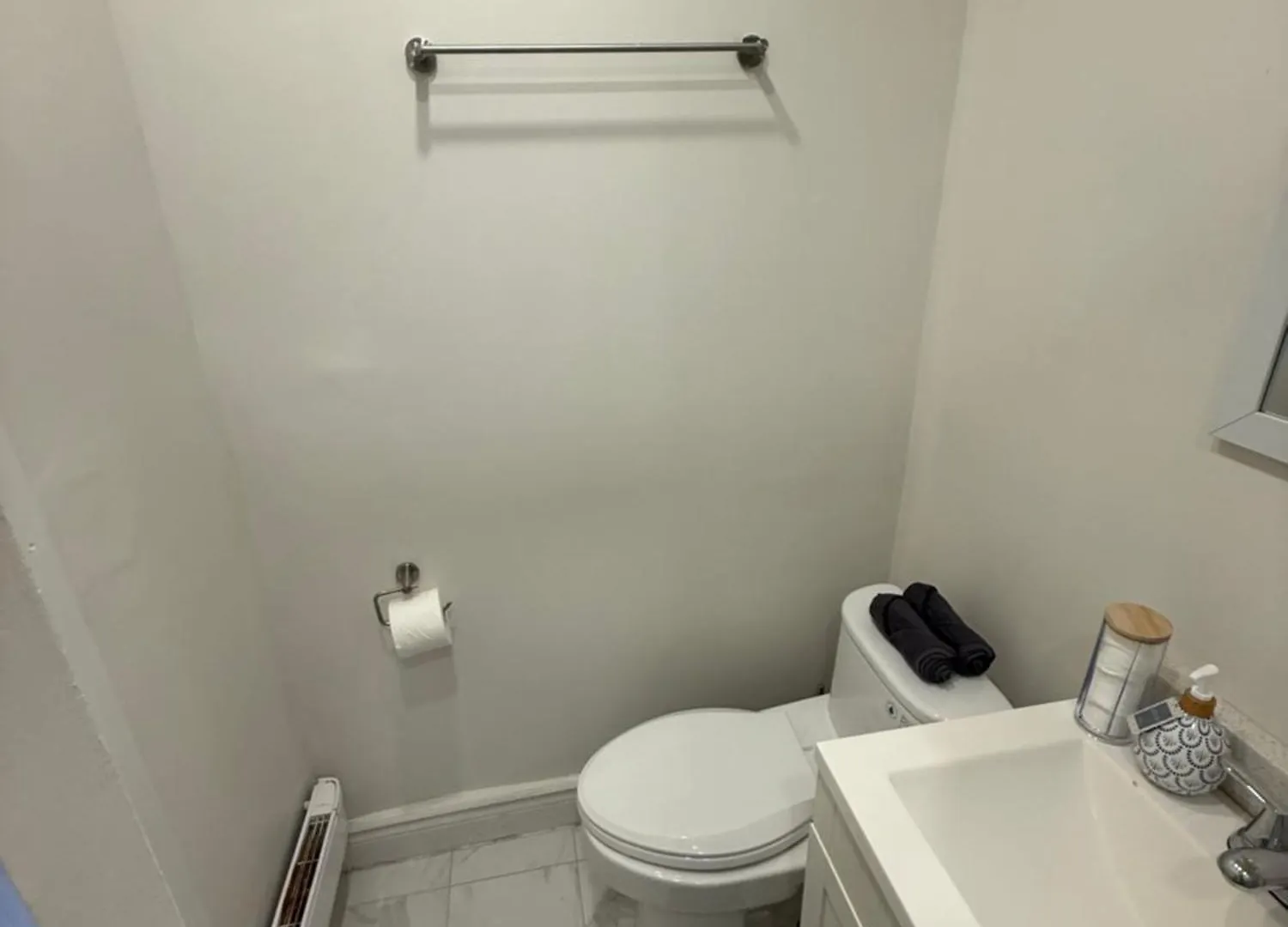 Full Apartment For 8 People- Entertainment District تورونتو